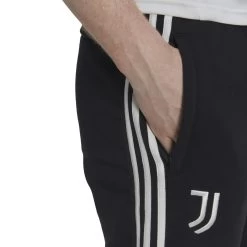 ADIDAS Jogging Juventus Turin 2022/23 DNA -Negozio Di Attrezzature Per Il Calcio adidas hu1185 6 apparel on model detail view 1 white