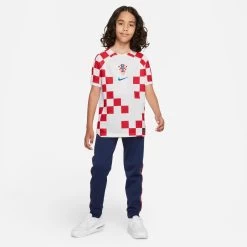 Nike Maglia Home Dei Mondiali 2022 Per Bambini Croatie 16 Nike Maglia Home Dei Mondiali 2022 Per Bambini Croatie -Negozio Di Attrezzature Per Il Calcio dn0828 100 phsym003