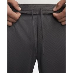 Nike Pantaloncini Da Allenamento Tottenham 2022/23 15 Nike Pantaloncini Da Allenamento Tottenham 2022/23 -Negozio Di Attrezzature Per Il Calcio nike dn2809 254 mag3767557 6